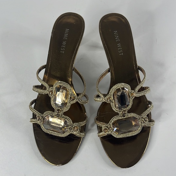 NINE WEST HEELS - Picture 4 of 6